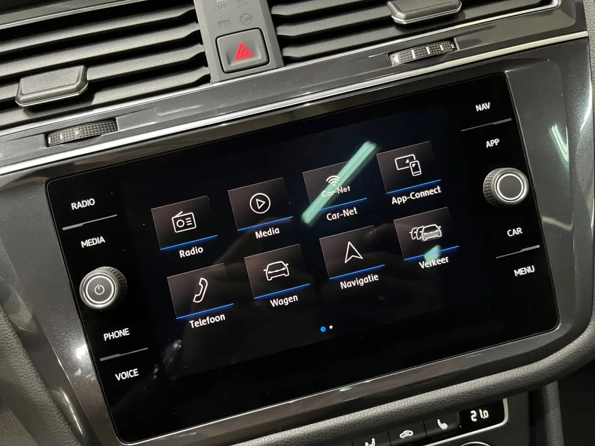 1.5 TSI Highline Business R R-Line Automaat | Panoramadak | Trekhaak | Virtual Cockpit |