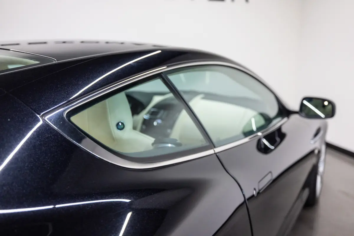 5.9 V12 Touchtronic Btw auto, Fiscale waarde € 22.000,- (€ 56.157.02 Ex B.T.W) DEALER AUTO Dealer auto
