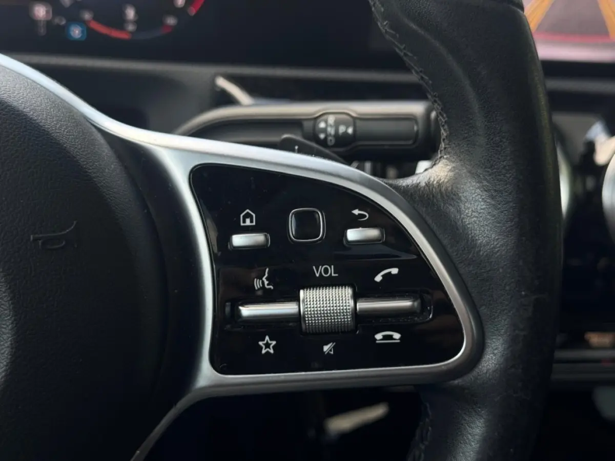 220 AMG M2020 PANO NAVI CAMERA PDC SPORTVELGEN