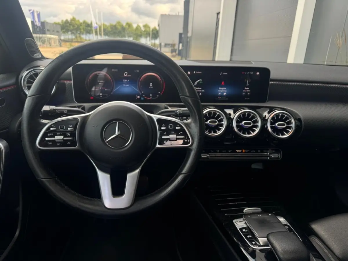 220 AMG M2020 PANO NAVI CAMERA PDC SPORTVELGEN