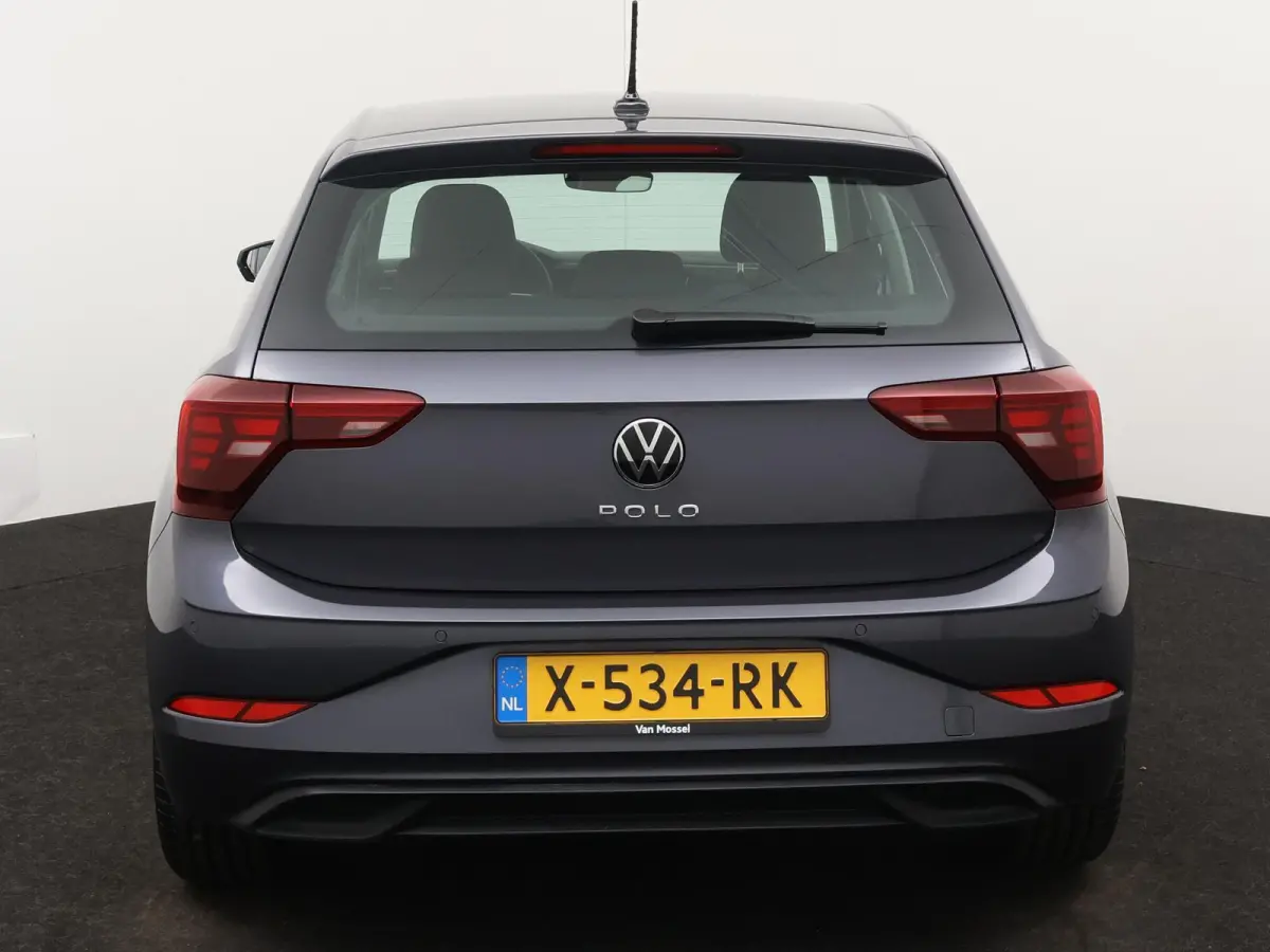 1.0 TSI Life 95PK | Demo | Navigatie | Parkeersensoren | Inklapbare spiegels | App Connect | Adaptive Cruise Control | 18 inch zwart