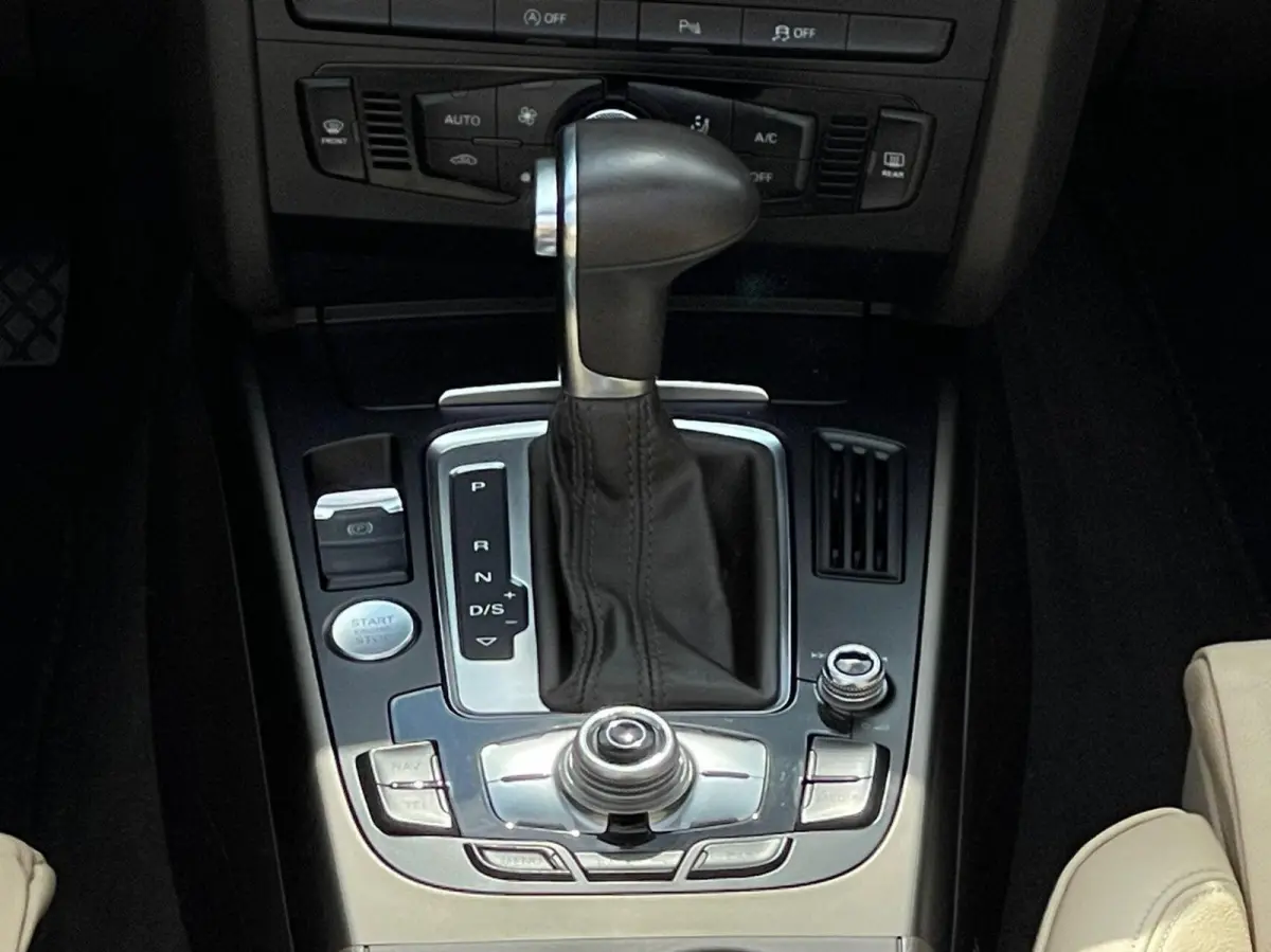 1.8 TFSI Automaat Pro Line | TREKHAAK AFNEEMBAAR | LEDEREN BEKLEDING | 19 INCH