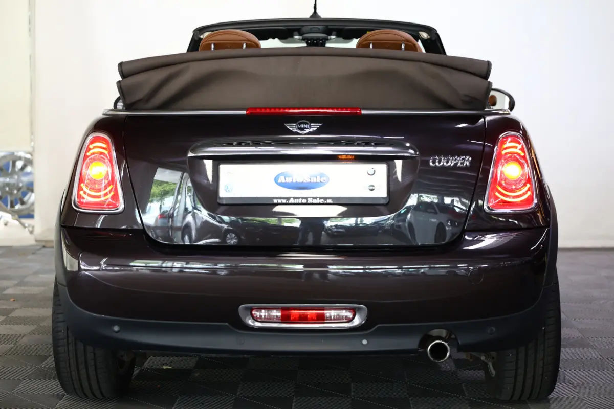1.6 AUTOMAAT Chili LEDER NAVI BT STOELVW PDC '15