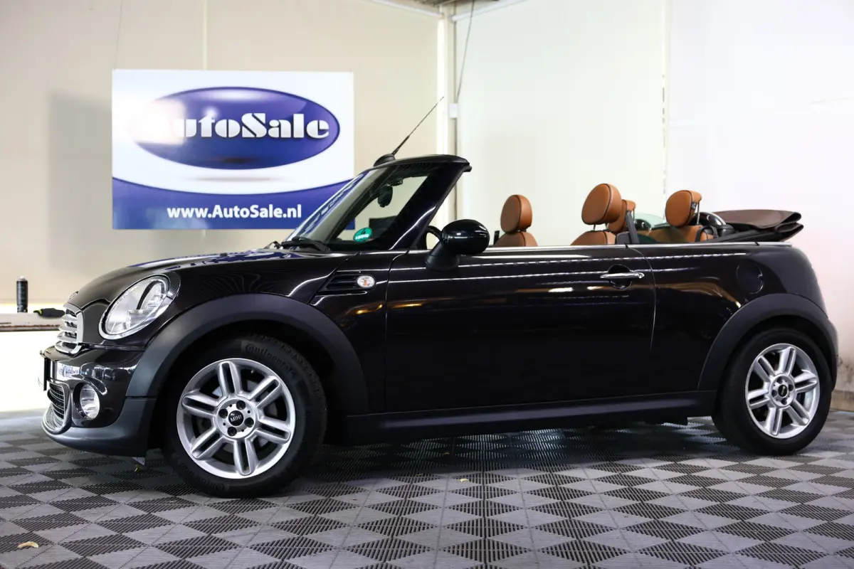 1.6 AUTOMAAT Chili LEDER NAVI BT STOELVW PDC '15