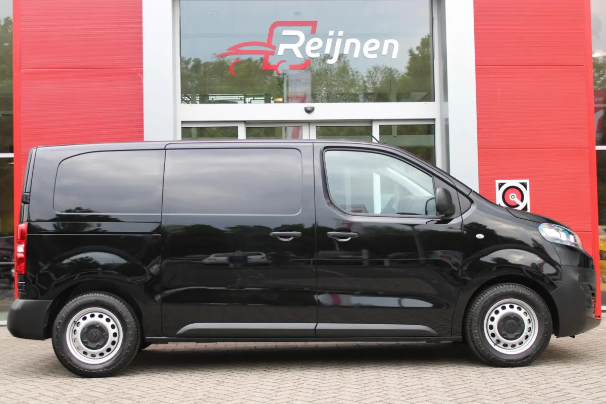 L2 136PK AUTOMAAT 75 kWh | NAVIGATIE 10" TOUCHSCREEN | ACHTERUITRIJ CAMERA | APPLE CARPLAY/ANDROID AUTO | PARKEERSENSOREN | CRUISE CONTROL | DAB+ RADIO | NIEUWE BUS! | 3-ZITS |