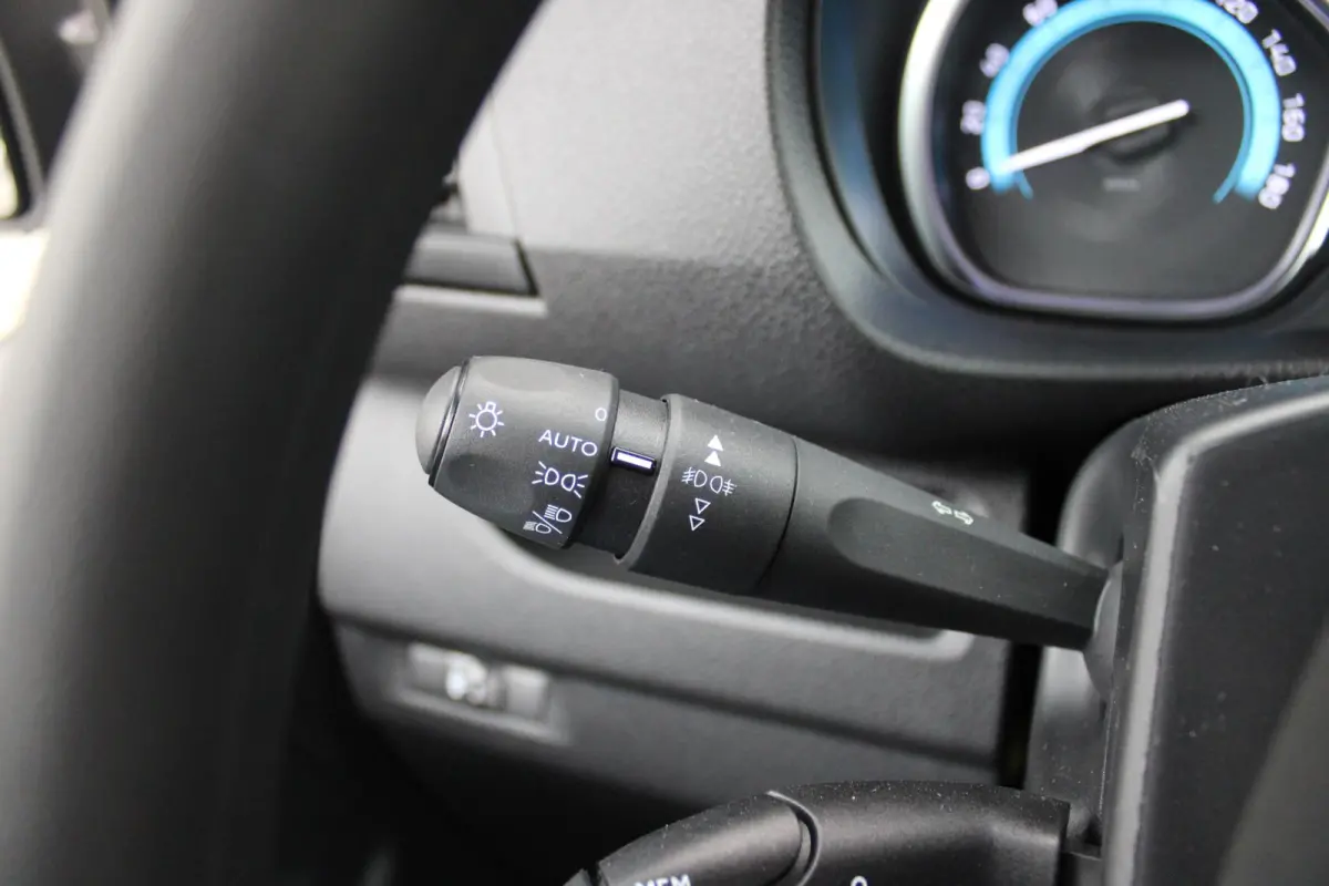L2 136PK AUTOMAAT 75 kWh | NAVIGATIE 10" TOUCHSCREEN | ACHTERUITRIJ CAMERA | APPLE CARPLAY/ANDROID AUTO | PARKEERSENSOREN | CRUISE CONTROL | DAB+ RADIO | NIEUWE BUS! | 3-ZITS |