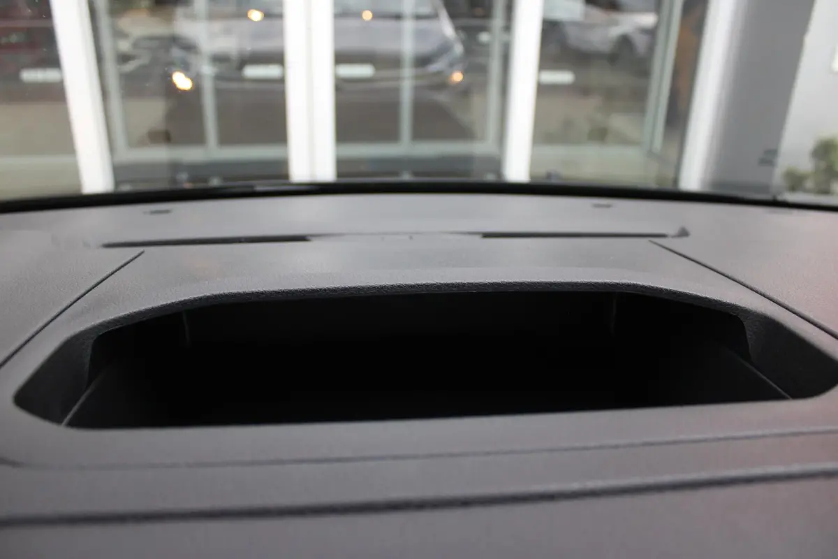 L2 136PK AUTOMAAT 75 kWh | NAVIGATIE 10" TOUCHSCREEN | ACHTERUITRIJ CAMERA | APPLE CARPLAY/ANDROID AUTO | PARKEERSENSOREN | CRUISE CONTROL | DAB+ RADIO | NIEUWE BUS! | 3-ZITS |