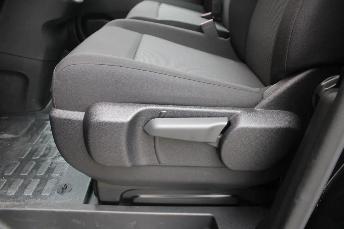L2 136PK AUTOMAAT 75 kWh | NAVIGATIE 10" TOUCHSCREEN | ACHTERUITRIJ CAMERA | APPLE CARPLAY/ANDROID AUTO | PARKEERSENSOREN | CRUISE CONTROL | DAB+ RADIO | NIEUWE BUS! | 3-ZITS |