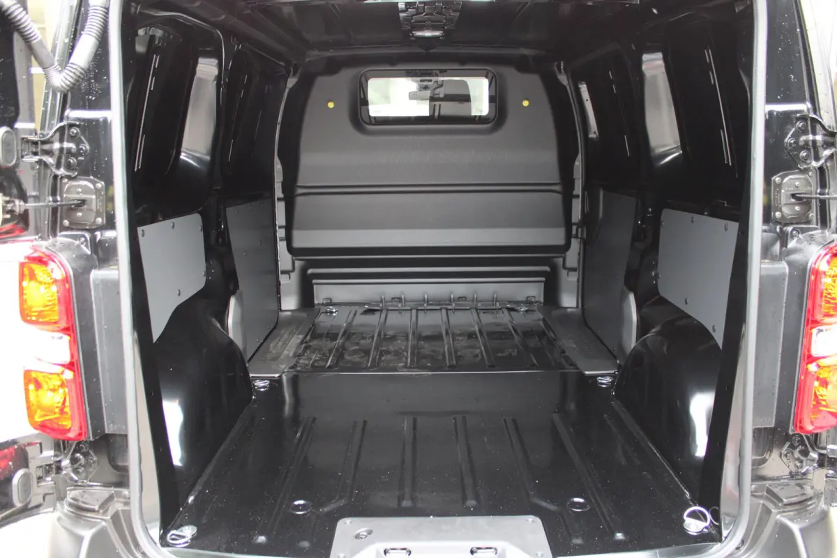 L2 136PK AUTOMAAT 75 kWh | NAVIGATIE 10" TOUCHSCREEN | ACHTERUITRIJ CAMERA | APPLE CARPLAY/ANDROID AUTO | PARKEERSENSOREN | CRUISE CONTROL | DAB+ RADIO | NIEUWE BUS! | 3-ZITS |