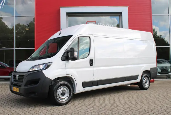 33 2.2 MultiJet 140PK L3H2 | NIEUWE BUS! BPM VRIJ! | ACHTERUITRIJ CAMERA | APPLE CARPLAY/ANDROID AUTO | 3-ZITS | CRUISE CONTROL | CLIMATE CONTROL | DAB+ RADIO | DIGITALE COCKPIT |