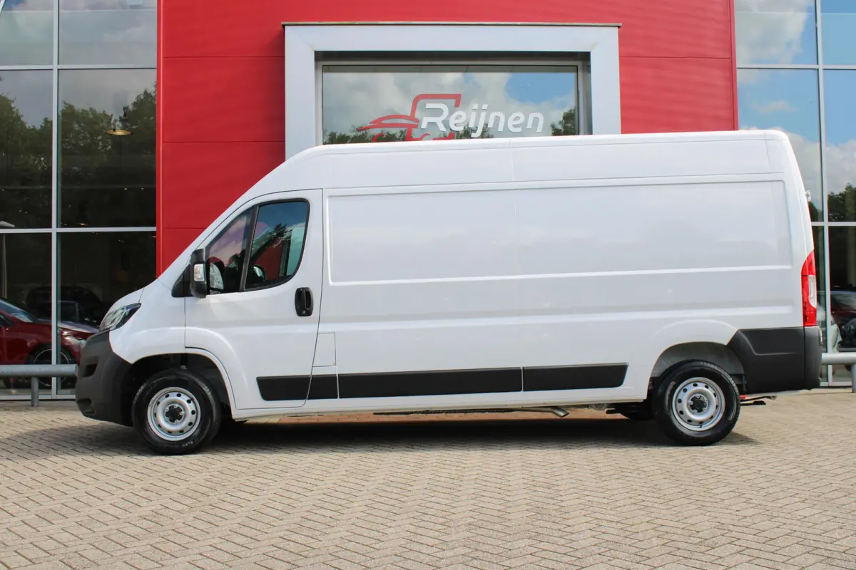 33 2.2 MultiJet 140PK L3H2 | NIEUWE BUS! BPM VRIJ! | ACHTERUITRIJ CAMERA | APPLE CARPLAY/ANDROID AUTO | 3-ZITS | CRUISE CONTROL | CLIMATE CONTROL | DAB+ RADIO | DIGITALE COCKPIT |