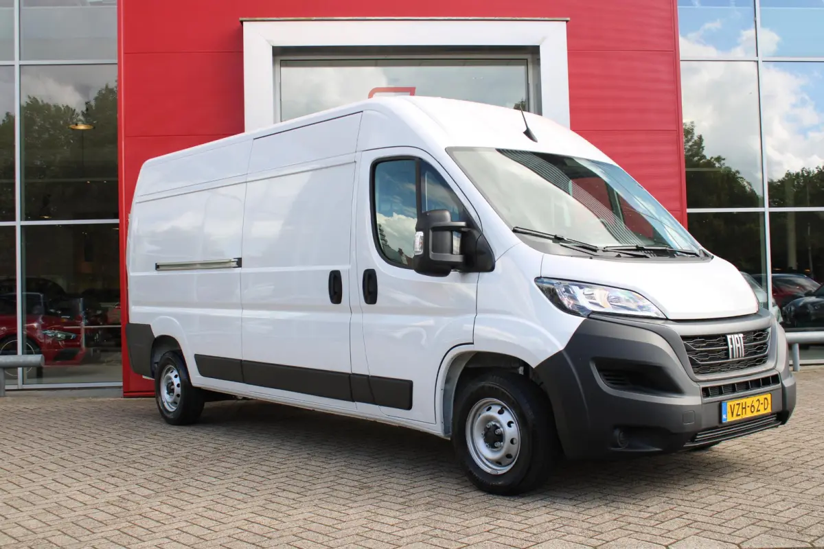 33 2.2 MultiJet 140PK L3H2 | NIEUWE BUS! BPM VRIJ! | ACHTERUITRIJ CAMERA | APPLE CARPLAY/ANDROID AUTO | 3-ZITS | CRUISE CONTROL | CLIMATE CONTROL | DAB+ RADIO | DIGITALE COCKPIT |