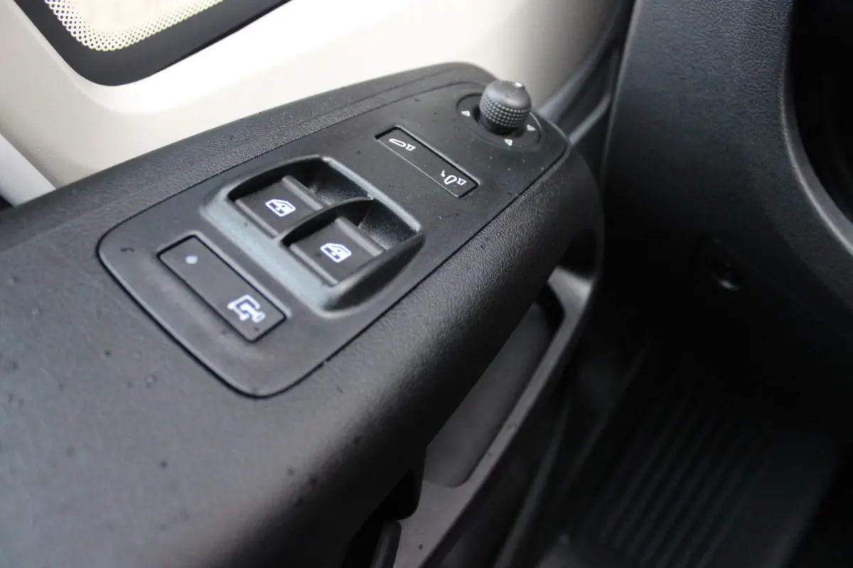 33 2.2 MultiJet 140PK L3H2 | NIEUWE BUS! BPM VRIJ! | ACHTERUITRIJ CAMERA | APPLE CARPLAY/ANDROID AUTO | 3-ZITS | CRUISE CONTROL | CLIMATE CONTROL | DAB+ RADIO | DIGITALE COCKPIT |