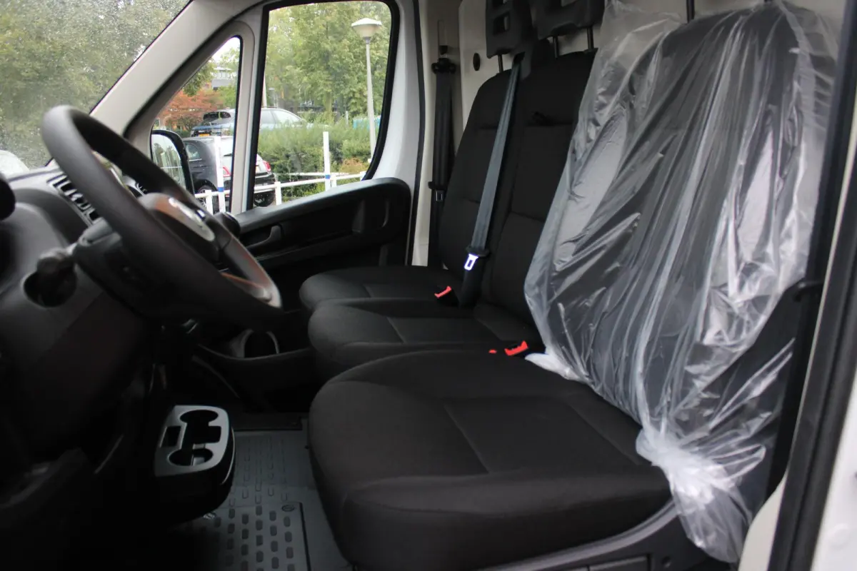 33 2.2 MultiJet 140PK L3H2 | NIEUWE BUS! BPM VRIJ! | ACHTERUITRIJ CAMERA | APPLE CARPLAY/ANDROID AUTO | 3-ZITS | CRUISE CONTROL | CLIMATE CONTROL | DAB+ RADIO | DIGITALE COCKPIT |
