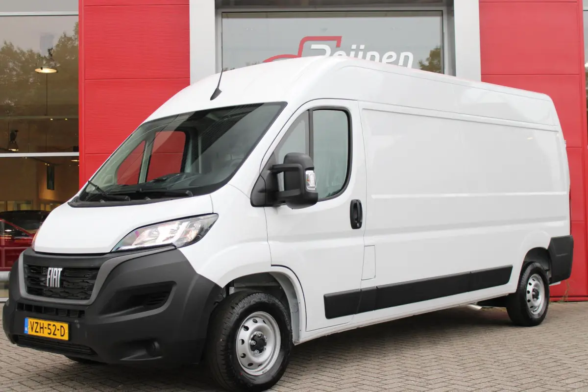 33 2.2 MultiJet 140PK L3H2 | NIEUWE BUS! BPM VRIJ! | ACHTERUITRIJ CAMERA | APPLE CARPLAY/ANDROID AUTO | 3-ZITS | CRUISE CONTROL | CLIMATE CONTROL | DAB+ RADIO | DIGITALE COCKPIT |