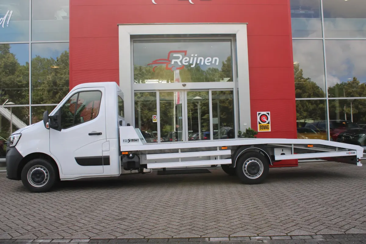 T35 2.3 dCi 165PK L3 | OPRIJWAGEN | AUTOTRANSPORTER | 3500KG | LIER | CRUISE CONTROL | AIRCO | ZEEPPOMP EN KRAAN | VERLICHTING BUITENZIJDE | TREKHAAK | NIEUWE AUTO! |