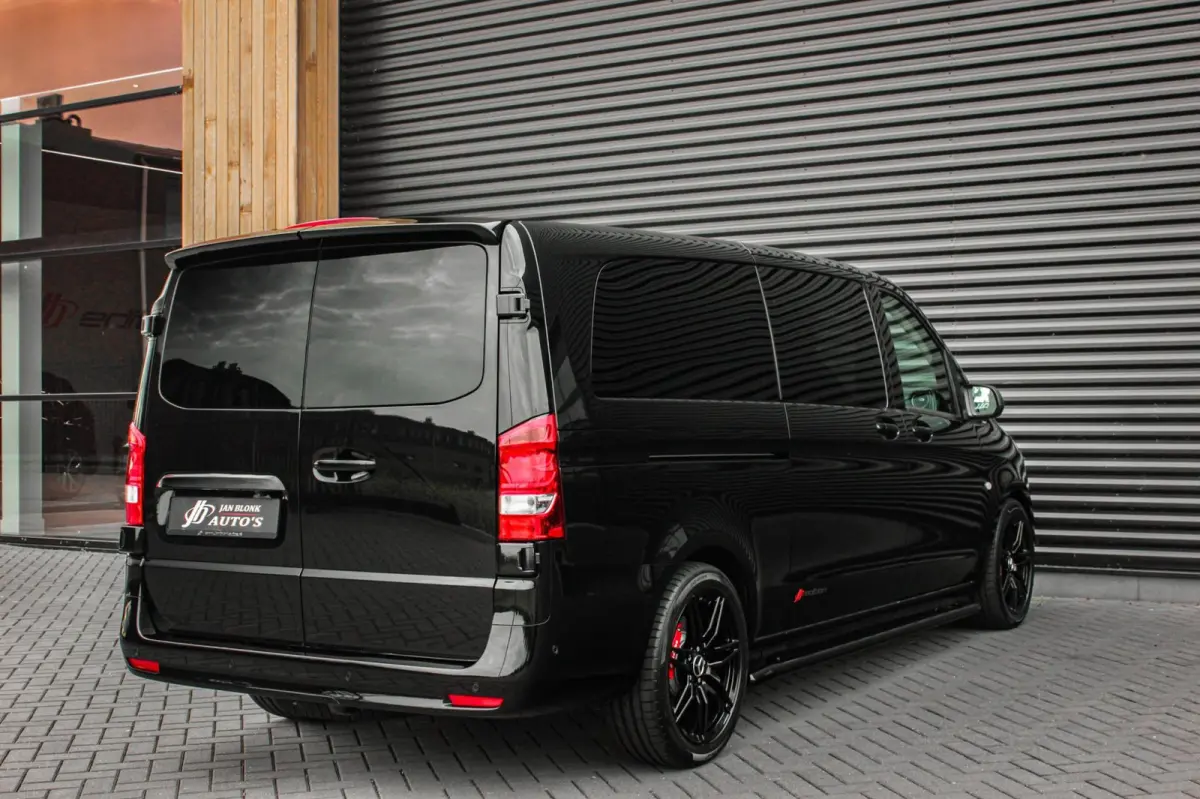 119 CDI L3 SPORT DUBBEL CABINE / DC / BPM VRIJ / FULL BLACK / 2X SCHUIFDEUREN / AMG / VERLAAGD / APPLE CARPLAY