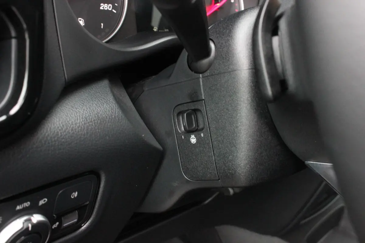 119 CDI L3 SPORT DUBBEL CABINE / DC / BPM VRIJ / FULL BLACK / 2X SCHUIFDEUREN / AMG / VERLAAGD / APPLE CARPLAY