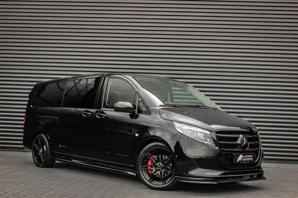 119 CDI L3 SPORT DUBBEL CABINE / DC / BPM VRIJ / FULL BLACK / 2X SCHUIFDEUREN / AMG / VERLAAGD / APPLE CARPLAY