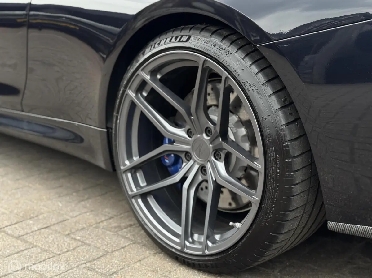 M4 Individual -CARBON-20"- *INRUIL MOGELIJK*