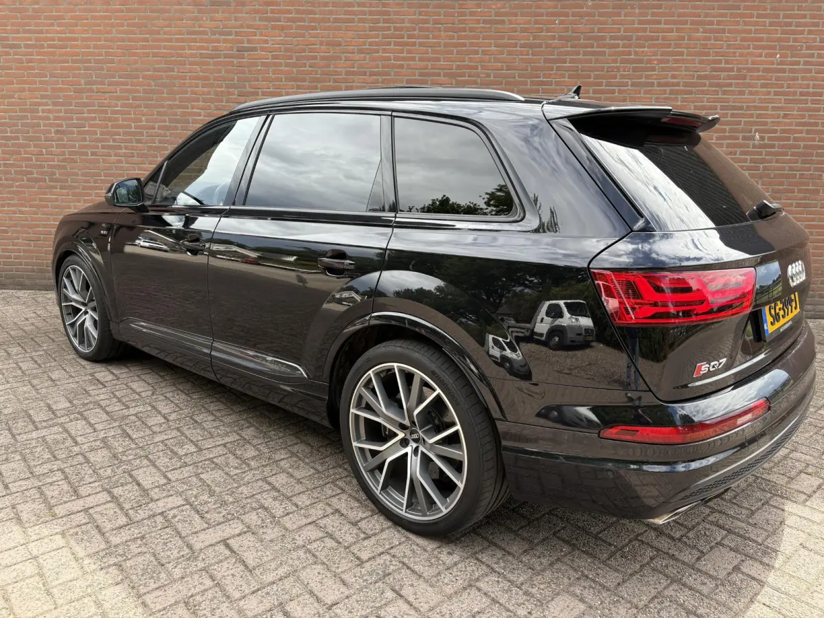4.0 TDI SQ7 quattro Pro Line + 7p