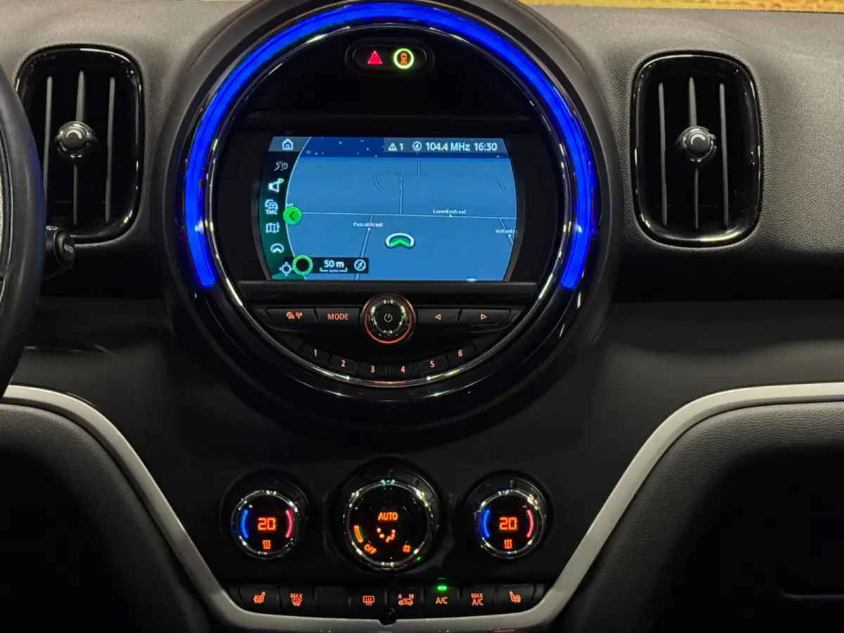 Mini 2.0 Cooper ALL4 Chili Automaat Camera