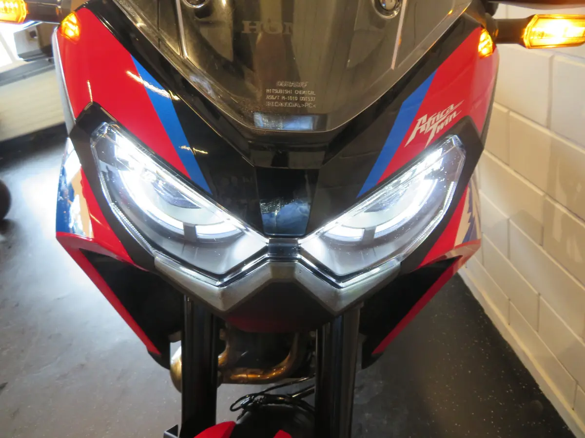 CRF 1100 AFRICA TWIN NIEUWSTAAT!!