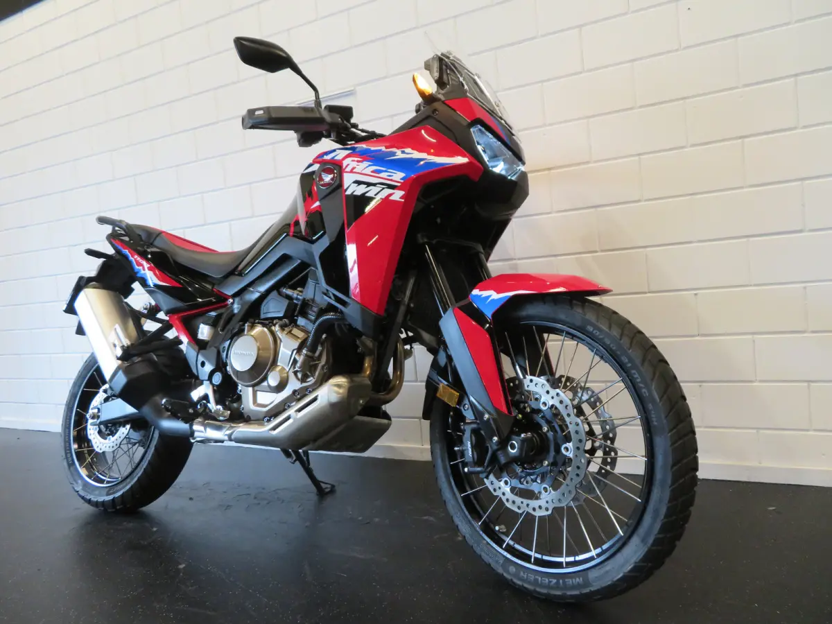 CRF 1100 AFRICA TWIN NIEUWSTAAT!!