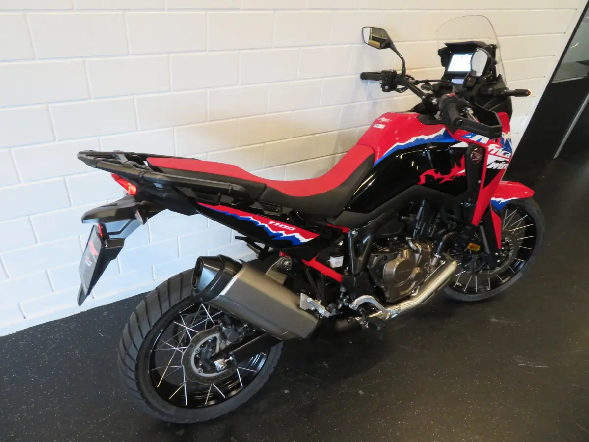 CRF 1100 AFRICA TWIN NIEUWSTAAT!!
