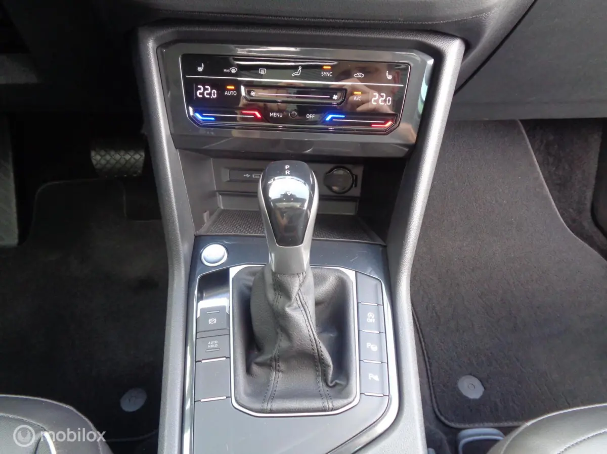 1.5 TSI Elegance/Airco/Navi/Panorama/Virtual/Vol Leer/Memory/Stoel stuur verw/Trekhaak/Lm velgen/1st eig/Nieuwstaat/Heerlijke auto