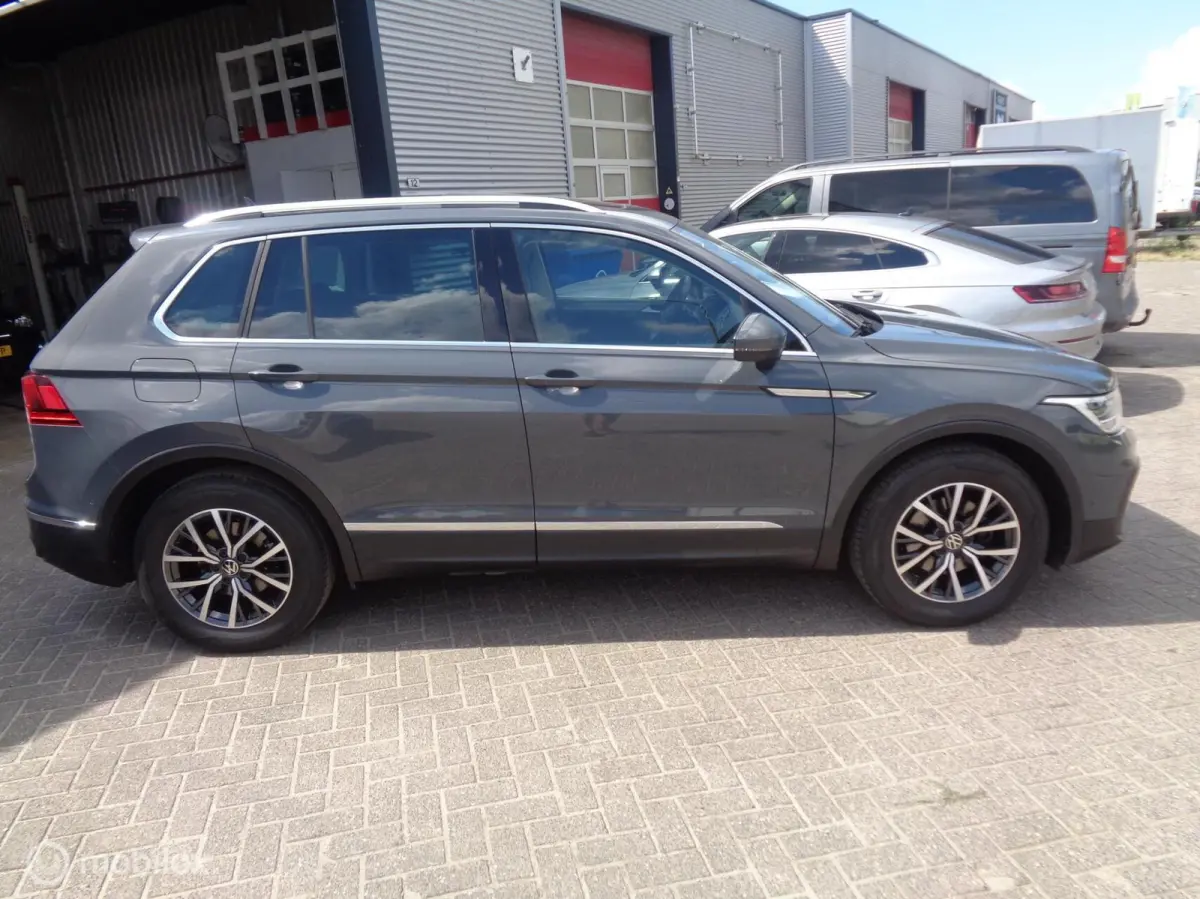 1.5 TSI Elegance/Airco/Navi/Panorama/Virtual/Vol Leer/Memory/Stoel stuur verw/Trekhaak/Lm velgen/1st eig/Nieuwstaat/Heerlijke auto