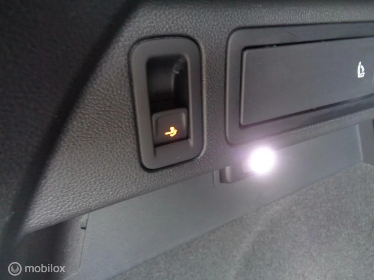1.5 TSI Elegance/Airco/Navi/Panorama/Virtual/Vol Leer/Memory/Stoel stuur verw/Trekhaak/Lm velgen/1st eig/Nieuwstaat/Heerlijke auto