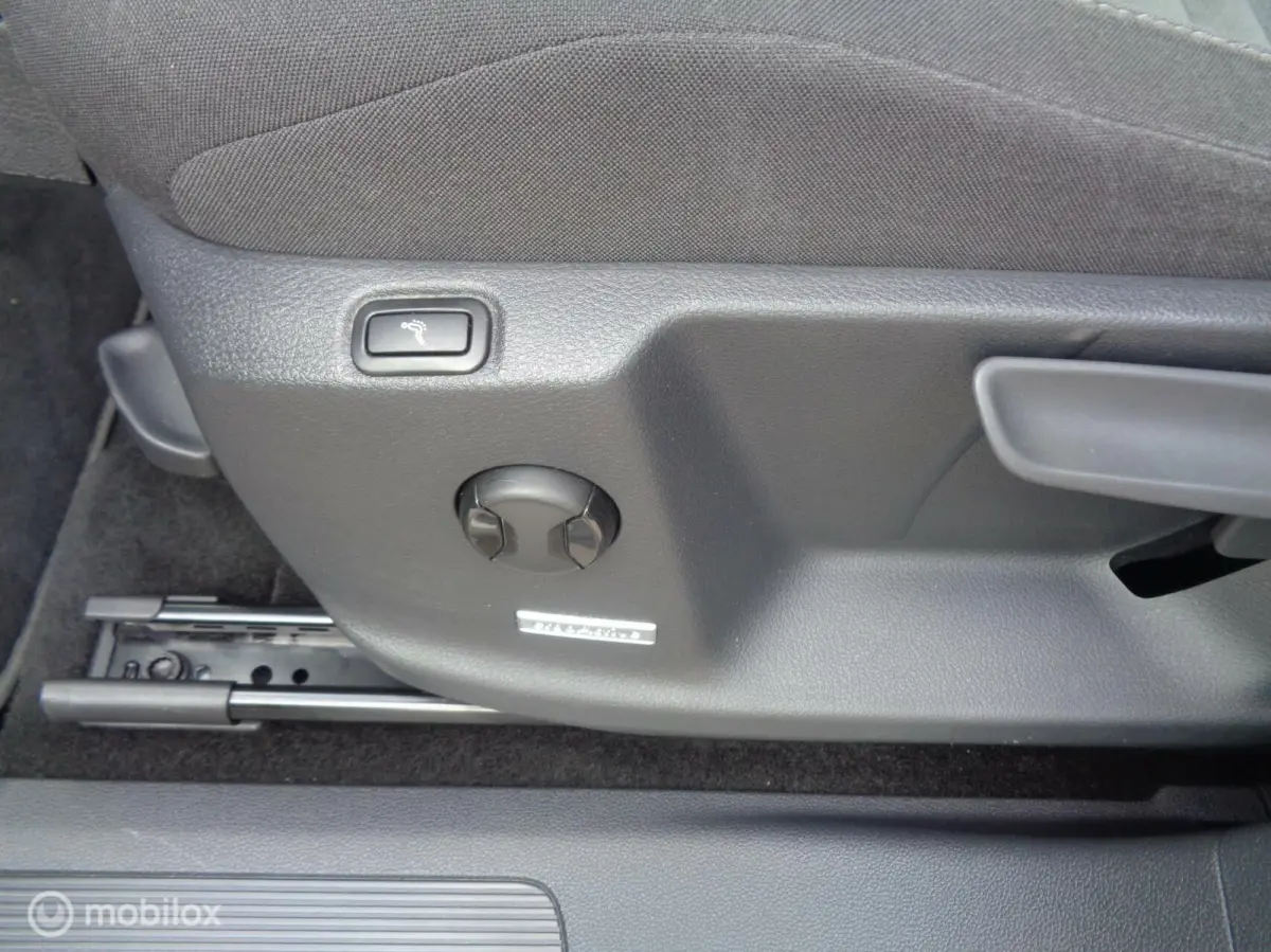 1.5 TSI Comfortline Business 7p/Airco/Pano/Stoelverw/Camera/Carplay/Navi/Trekhaak/Lm velgen/LED/1st eig