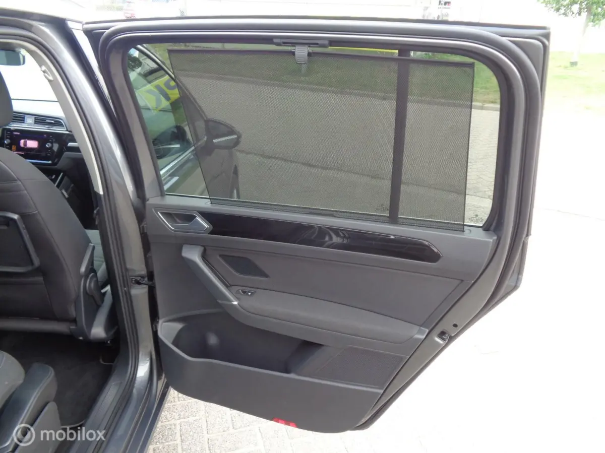 1.5 TSI Comfortline Business 7p/Airco/Pano/Stoelverw/Camera/Carplay/Navi/Trekhaak/Lm velgen/LED/1st eig