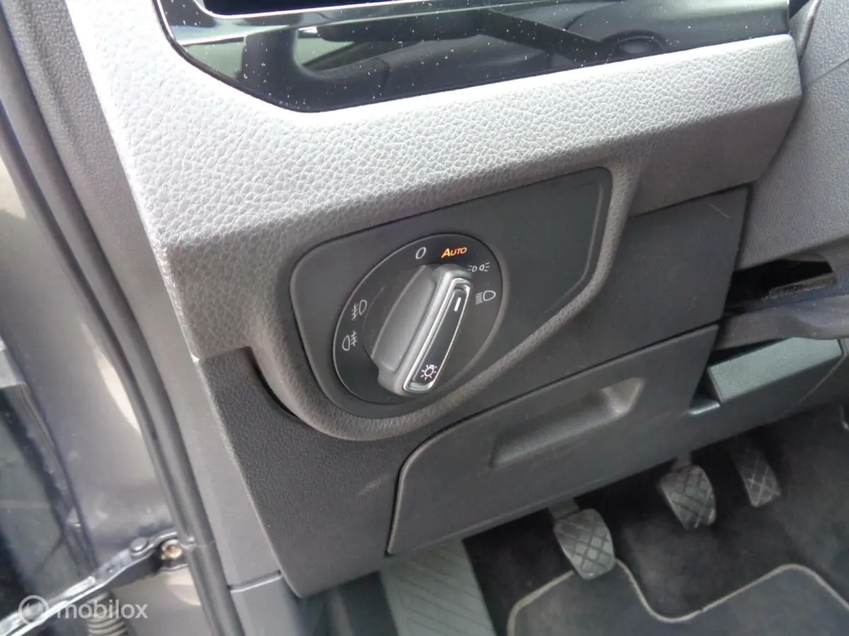 1.5 TSI Comfortline Business 7p/Airco/Pano/Stoelverw/Camera/Carplay/Navi/Trekhaak/Lm velgen/LED/1st eig