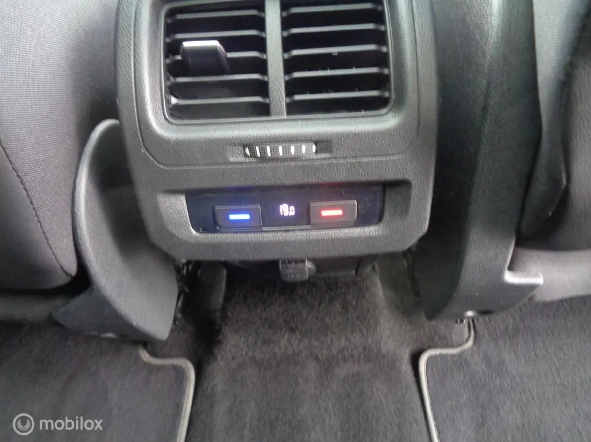 1.5 TSI Comfortline Business 7p/Airco/Pano/Stoelverw/Camera/Carplay/Navi/Trekhaak/Lm velgen/LED/1st eig