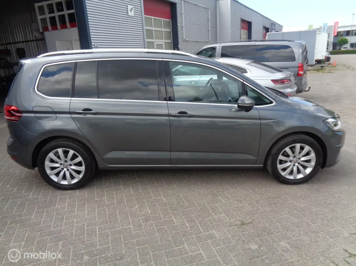 1.5 TSI Comfortline Business 7p/Airco/Pano/Stoelverw/Camera/Carplay/Navi/Trekhaak/Lm velgen/LED/1st eig