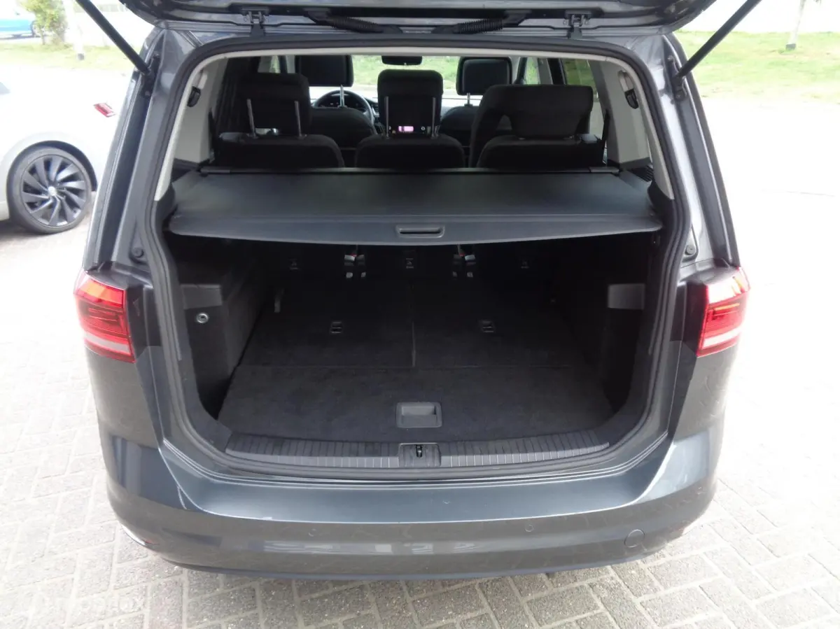 1.5 TSI Comfortline Business 7p/Airco/Pano/Stoelverw/Camera/Carplay/Navi/Trekhaak/Lm velgen/LED/1st eig