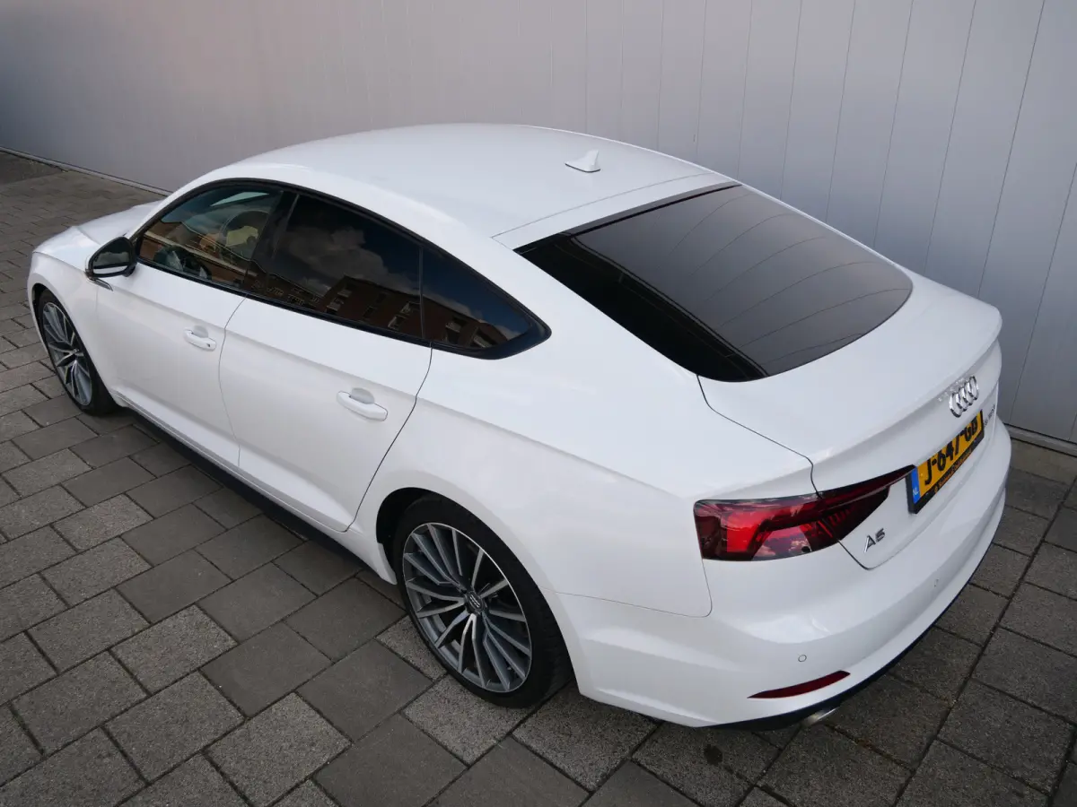 35 TFSI 150pk Sport S-line Black edition Automaat Navi / 19 inch / PDC