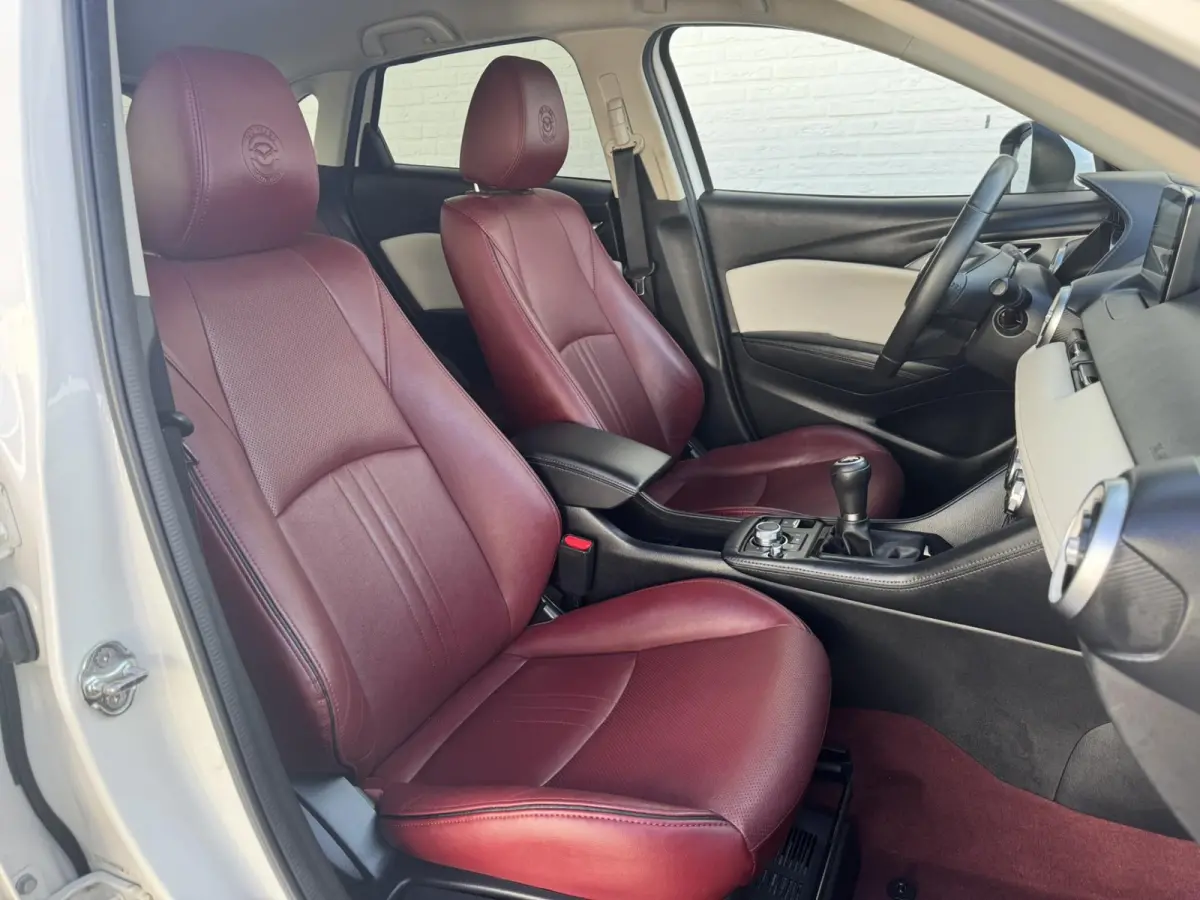 2.0 SkyActiv-G 121 Signature Adaptive cruise Climate control Head-up display 360 camera BOSE Apple Carplay Android Auto