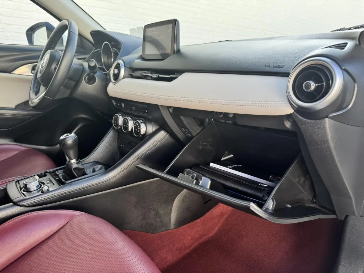 2.0 SkyActiv-G 121 Signature Adaptive cruise Climate control Head-up display 360 camera BOSE Apple Carplay Android Auto