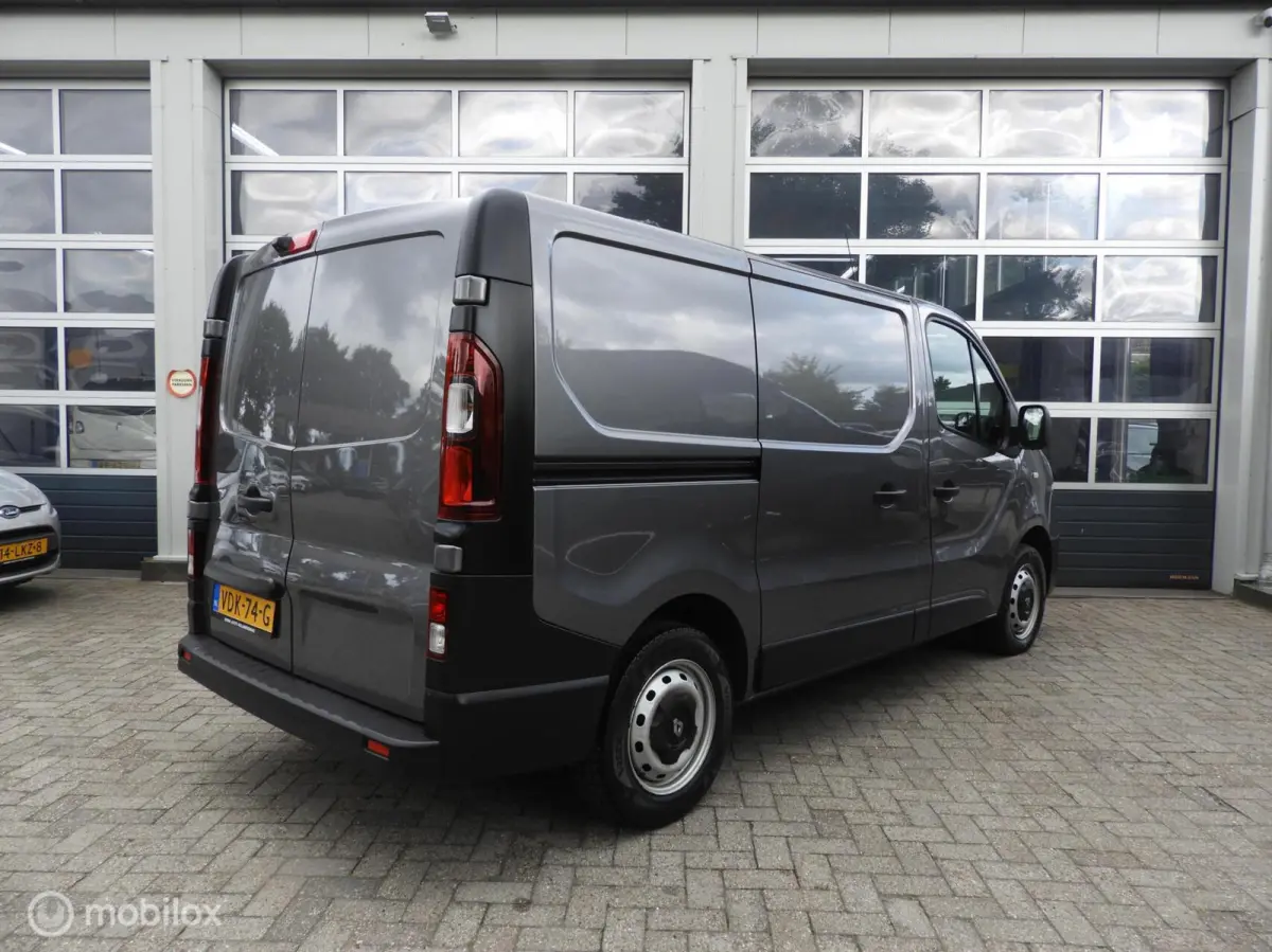 bestel 2.0 dCi 120 T29 L1H1 Comfort