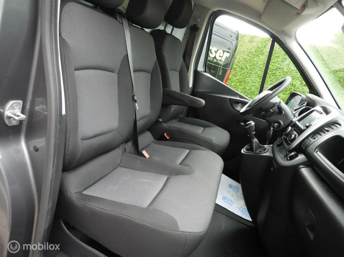 bestel 2.0 dCi 120 T29 L1H1 Comfort