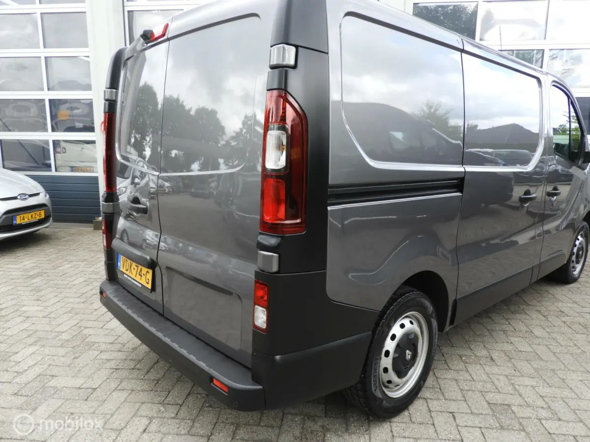 bestel 2.0 dCi 120 T29 L1H1 Comfort