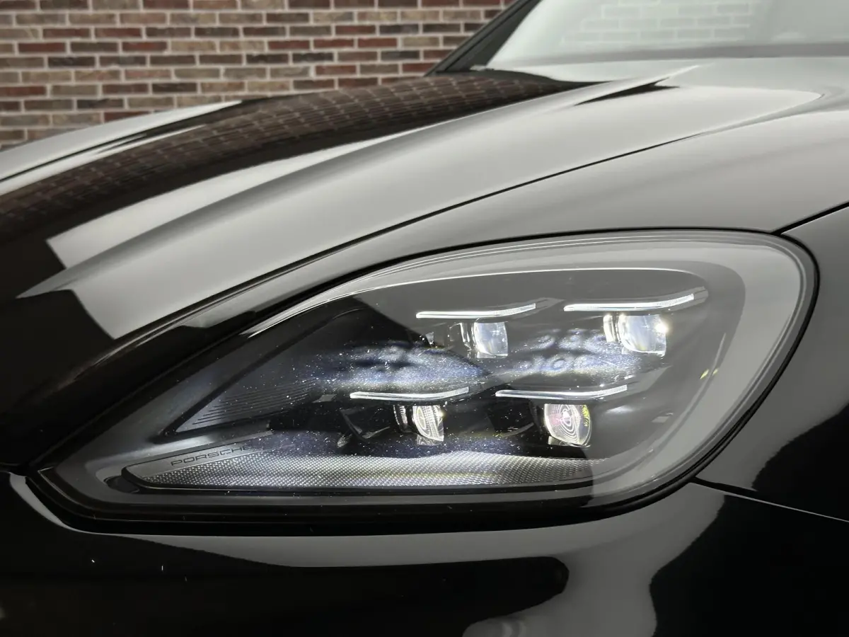 3.0 E-Hybrid Nwe model| Dak| Bose| Dubbel screen| Matrix LED| NL auto|