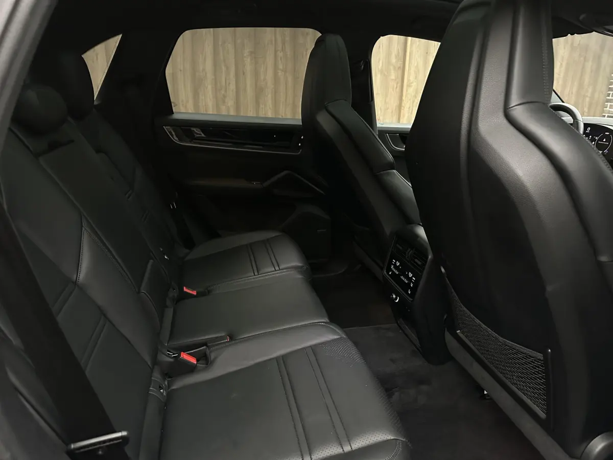 3.0 E-Hybrid Nwe model| Dak| Bose| Dubbel screen| Matrix LED| NL auto|