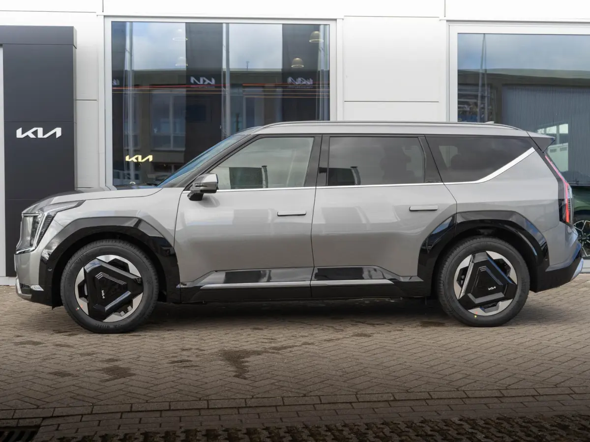 Plus Advanced AWD 99.8 kWh Dual Motor | Premium Audio | Camera | Stoel&Stuur Verwarming | Navi | 19" | Adapt. Cruise