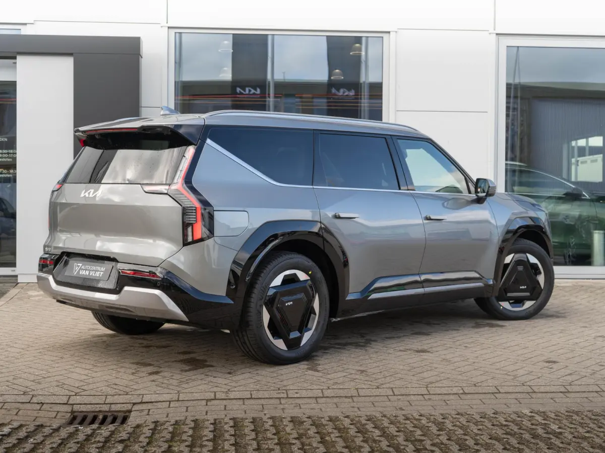 Plus Advanced AWD 99.8 kWh Dual Motor | Premium Audio | Camera | Stoel&Stuur Verwarming | Navi | 19" | Adapt. Cruise