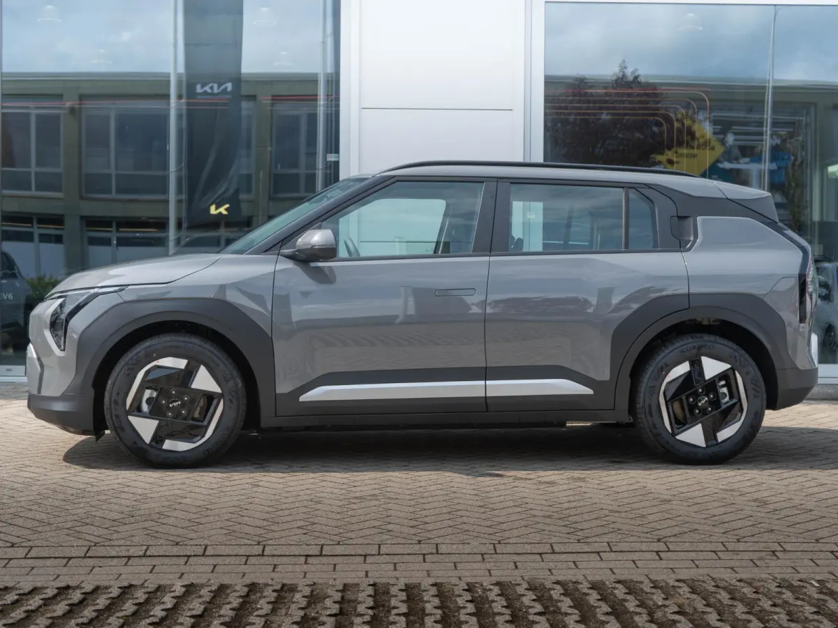 Plus 81.4 kWh | Navi. | Clima. | Adapt. Cruise. | Dodehoekassistentie | Stoel&Stuur Verwarming | Privacy Glass
