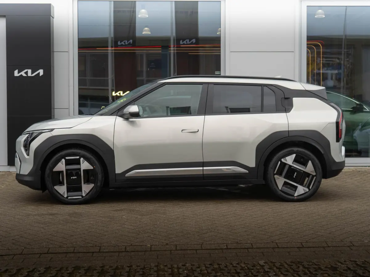 Plus Advanced 58.3 kWh |  Schuifkanteldak | Harman en kardon | Dode hoek assistentie |